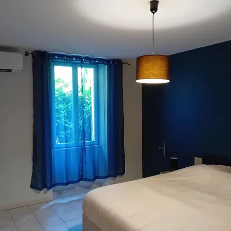 Gite Chambre Dans 1 A 2 Personnes Cruis